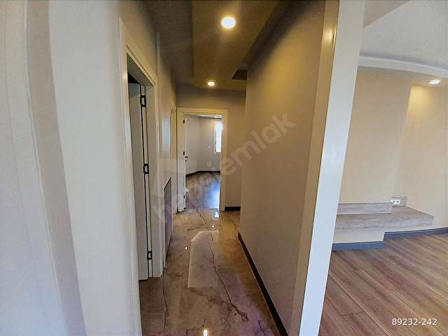 MEYDANKAVAGINDA İÇİ SIFIR YAPILI 3+1DAİRE - Görsel 17