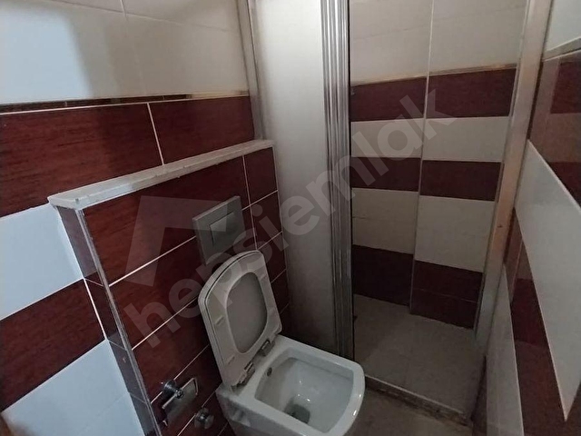 ADANA ÇUKUROVA MAHFESIGMAZ T.ÖZAL K.EVREN İLLER BANK DUYGU KAFE MEVKİİLERİNDE EŞYALI KİRALIK DAİRE - Görsel 5