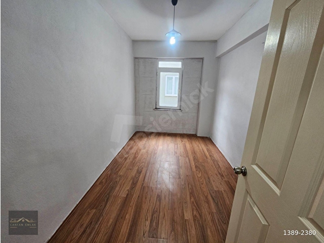 CANTAN EMLAKTAN ALTINKUM PAZAR SOKAĞINDA DENİZE 350MT ARA KAT DAİRE - Görsel 24