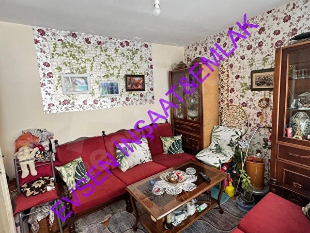 EVSEN İNŞATTAN | 544 | SERDEN GEÇTİ SOKAK |2+1| 70M2 |DÜZ GİRİŞ