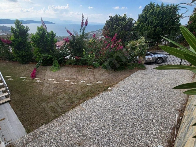 (VİDEO)Günbatımı Sitesinde Özel Köşe Otoparklı Satılık Villa - Görsel 12