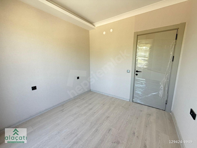 Alaçatıdan İNCEKTE SİTE İÇİNDE YÜKSEK KİRA GETİRİLİ 1+1 SATILIK - Görsel 20