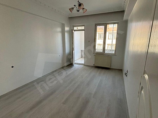YEDİTEPE DE MERKEZİ KONUMDA SATILIK 3+1 - Görsel 17