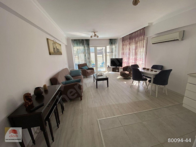 Denize 5 dakika yürüme mesafesinde , 2+1 eşyalı kiralık daire