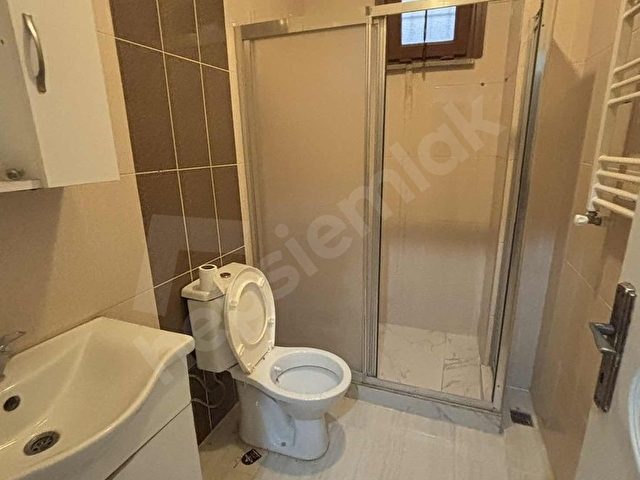 ARŞ YAPI GAYRİMENKULDEN CADDENİN DİBİ KİRALIK 2+1 DUBLEX DAİRE ! - Görsel 4