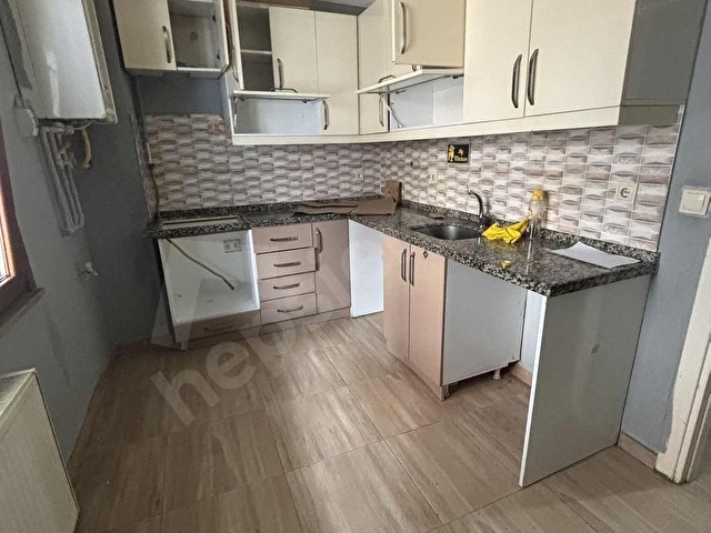 ARŞ YAPI GAYRİMENKULDEN CADDENİN DİBİ KİRALIK 2+1 DUBLEX DAİRE !