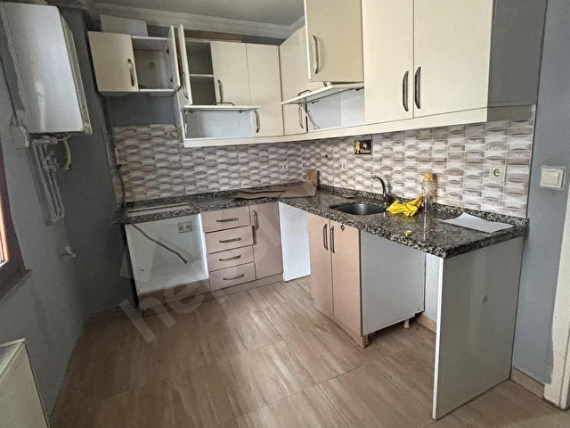 ARŞ YAPI GAYRİMENKULDEN CADDENİN DİBİ KİRALIK 2+1 DUBLEX DAİRE ! - Görsel 2