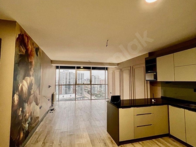 YAŞAMKULEDE EXTRA YAPILI,BOŞ,BÜYÜK TİP 71m2 1+1 - Görsel 4