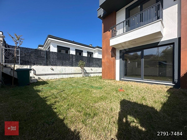 Büyükçekmece Güzelcede Deniz Manzaralı 8+1 Satılık Villa - Görsel 2