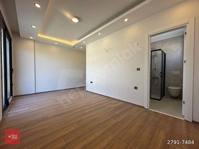 Büyükçekmece Güzelcede Deniz Manzaralı 8+1 Satılık Villa - Görsel 21