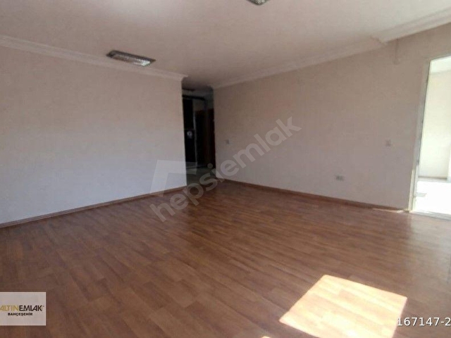 Bahçeşehir Doğa Park ta Geniş 1+1 Kiralık Daire - Görsel 11