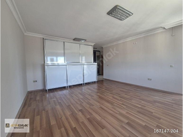 Bahçeşehir Doğa Park ta Geniş 1+1 Kiralık Daire - Görsel 16