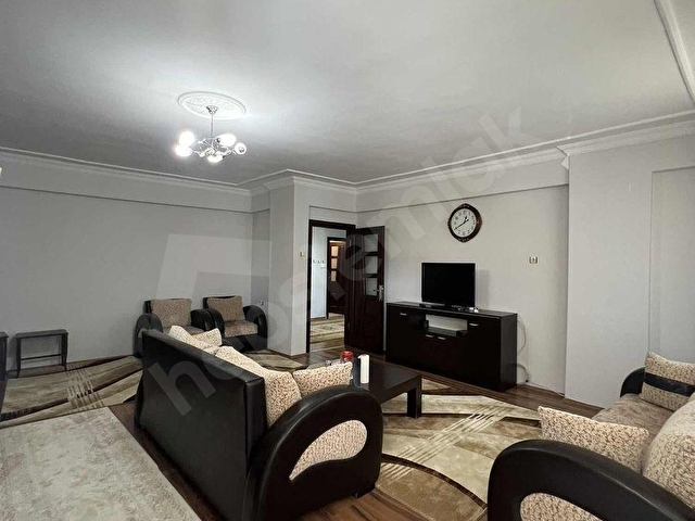 GÖRGÜLÜ EMLAKTAN ŞEHRİN MERKEZİNDE ACİL SATILIK 2+1 DAİRE - Görsel 9