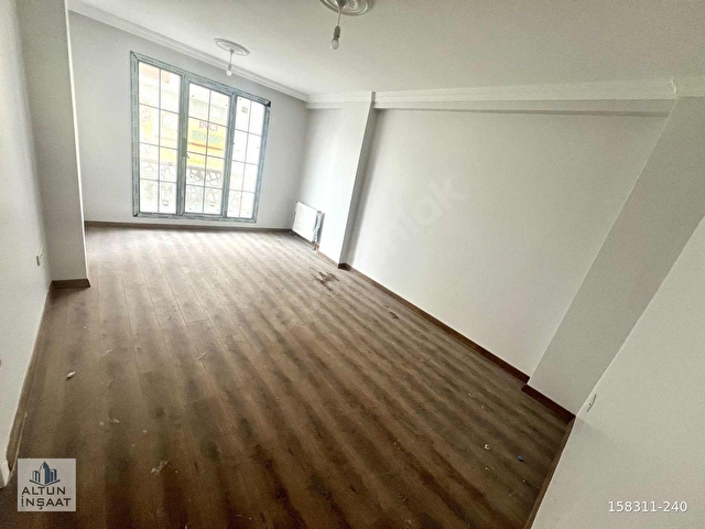 ARNAVUTKÖY ANADOLU MAH MERKEZİ KONUMDA 2+1 ARAKAT DAİRE - Görsel 5