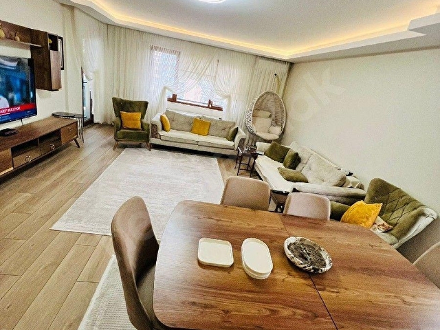 ERYAMANDA SATILIK 3+1 DAİRE METROYA YAKIN SİTE İÇİNDE ASANSÖRLÜ - Görsel 2