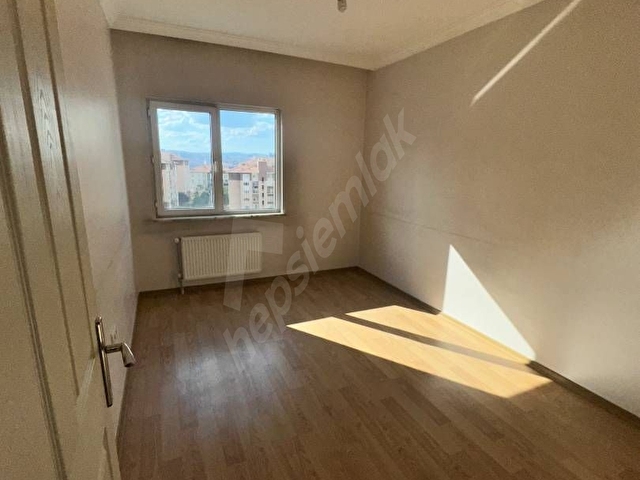Eksiksiz ve Tertemiz! Taşınmaya Hazır Kiralık Aile Evi - Görsel 6