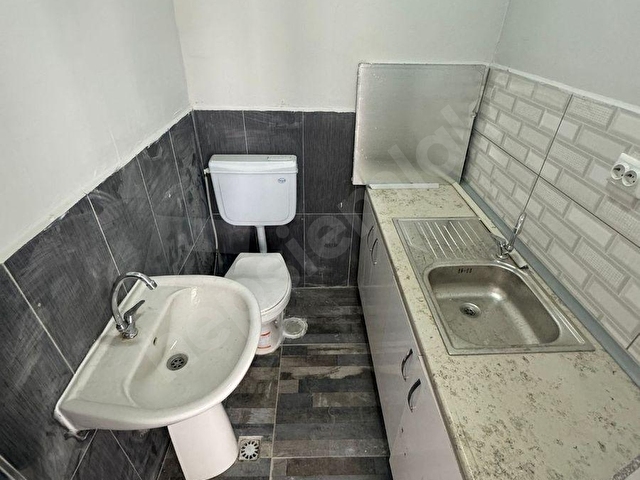 HACICELAL MAH. KALE KARŞISI 100M² SATILIK DÜKKAN - Görsel 13