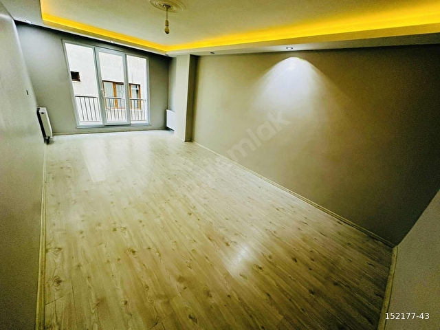 TRAMVAYA KOMŞU 2+1 110M2 1 KAT 3 YILLIK KAPALI OTOPARKLI DAİRE - Görsel 2
