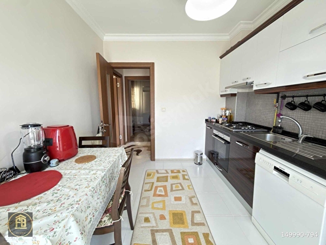 KARŞIYAKA ŞEMİKLER BALKONLU ÖNÜ AÇIK K.MUTFAK SATILIK 2+1 DAİRE - Görsel 9