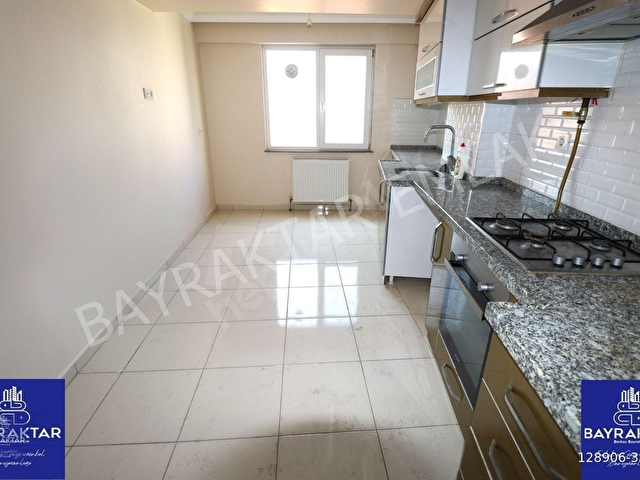 Bandırma Hacıyusuf Mahalleside Çarşı Merkezde 2+1 Arakat Kiralık Daire Bayraktar Emlaktan - Görsel 2
