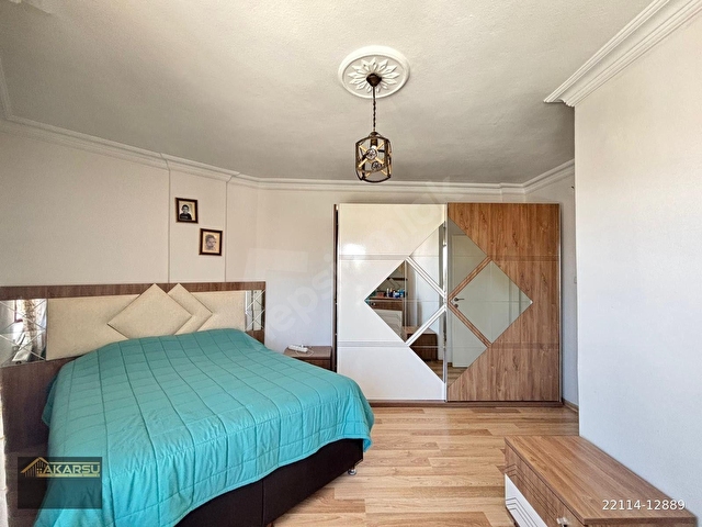 AKARSU EMLAK’TAN ANA CADDE YAKINI YAPILI CEPHESİ AÇIK MANZARALI 3+1 KOMBİLİ ISIYALITIMLI KÖŞE DAİRE - Görsel 6