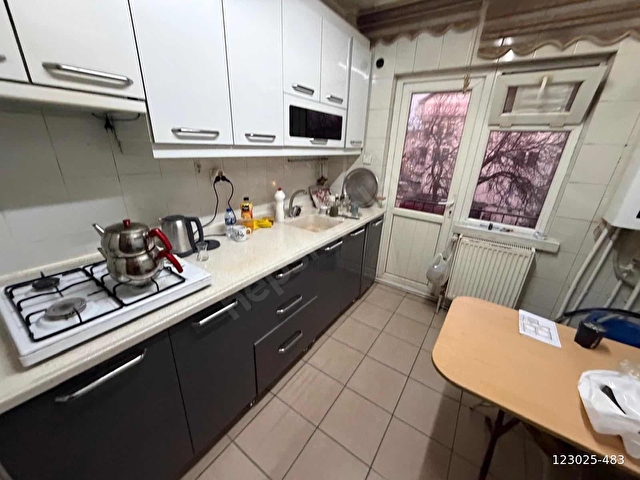 ETİMESGUT MERKEZDE ARA KAT 3+1 SATILIK DAİRE - Görsel 8
