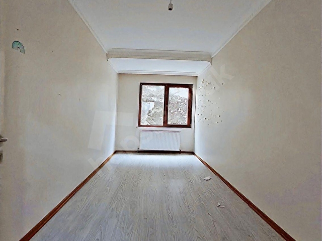 Beylikdüzü Kolejler Bölgesinde Havuzlu Kısa Katlı Lüks 2+1 - Görsel 21