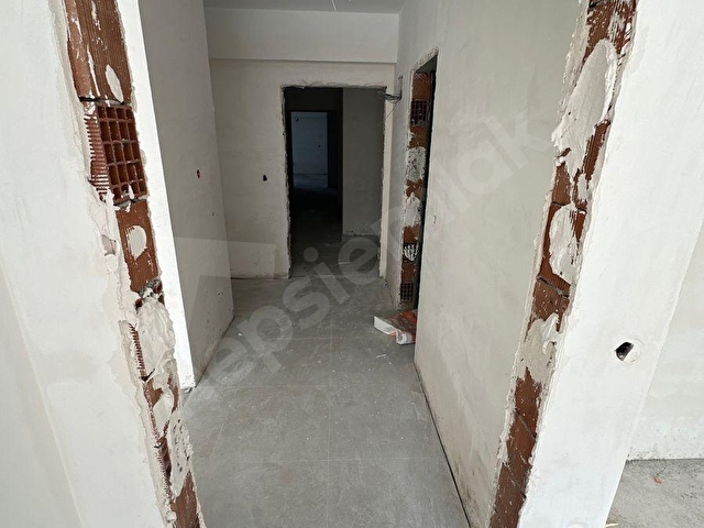 ESAT YAMAK’TAN TEYYAREDÜZÜNDE SİTE İÇİNDE 1+1 LÜKS DAİRE - Görsel 15