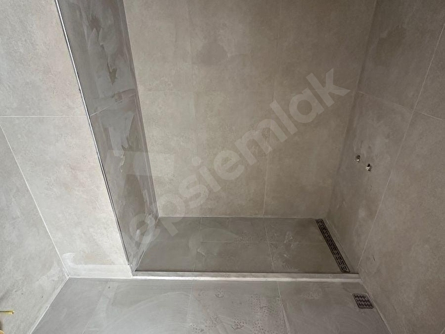 ESAT YAMAK’TAN TEYYAREDÜZÜNDE SİTE İÇİNDE 1+1 LÜKS DAİRE - Görsel 30