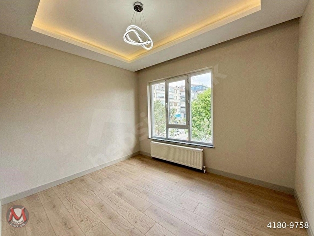 Kabil Cadde Üzeri 3+1 130 m2 2.Kat Komple Ön Cephe Köşe Başı Sıfır Süper Lüks Yapılı A.Öveçler Mah. - Görsel 10