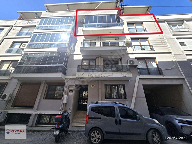 REMAX ARMADAN BUCA HÜRRIYET MAH 3+1 130 M2 ASANSÖRLÜ SATILIK DAIRE