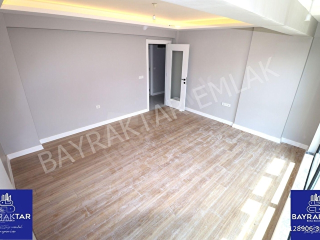 Bayraktar Emlaktan Yeni Mahallede Ultra Lüks 2+0 Yerden Isıtma Ferah Kiralık Daire - Görsel 6