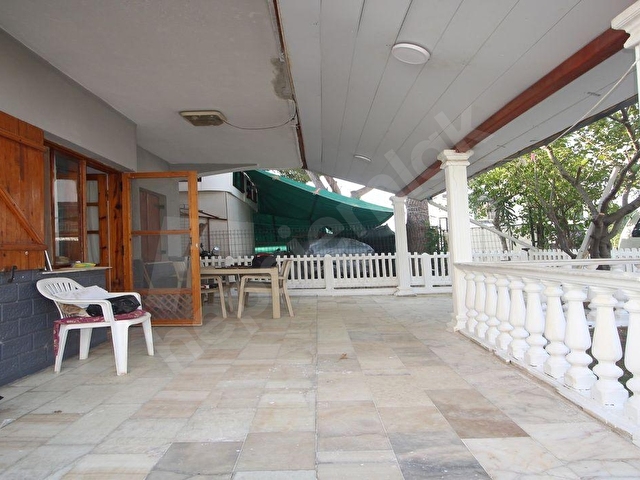 ÜRKMEZDE SAHİLE BİR ADIM MUHTEŞEM SATILIK DUBLEKS VİLLA  SD-684 - Görsel 2