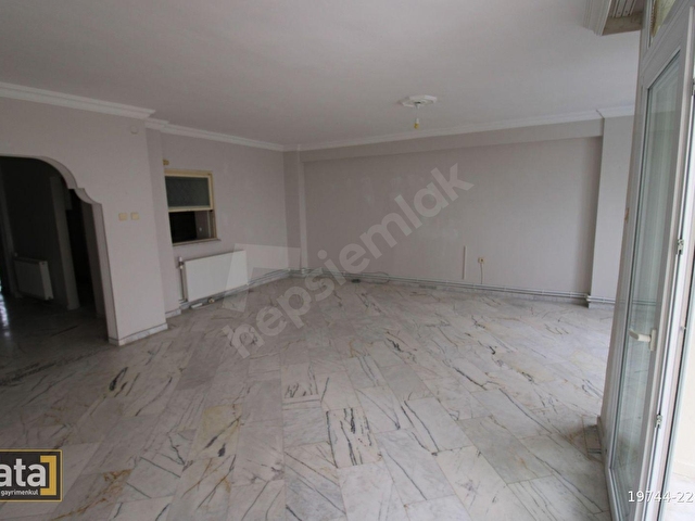 MEZİTLİ DAVULTEPE DE DENİZE SIFIR HAVUZLU GÜVENLİKLİ 2+1 - Görsel 16