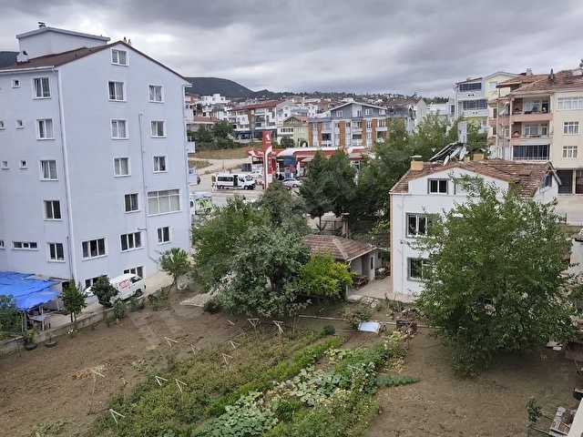 Gerze Merkezde 4+1 Çok Uygun Fiyata Çatı Dubleks - Görsel 17