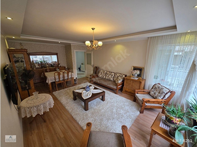 ŞİLİ MEYDANI DEFNE SOKAK SATILIK DAİRE YÜKSEK GİRİŞ 125 m2. 3+1 BAKIMLI - Görsel 9
