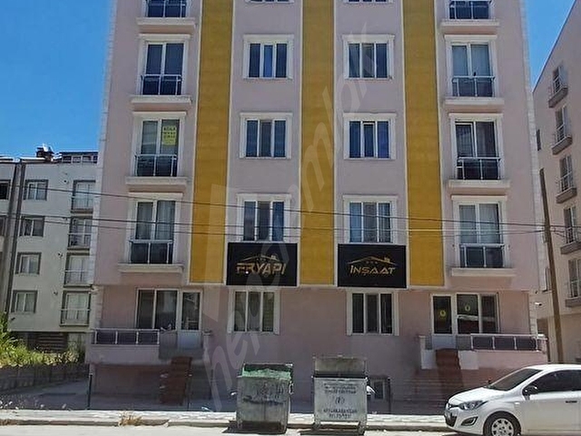 AFYON SUR EMLAKTAN ERENLERDE SATILIK 1+1 ASANSÖRLÜ DAİRE - Görsel 3