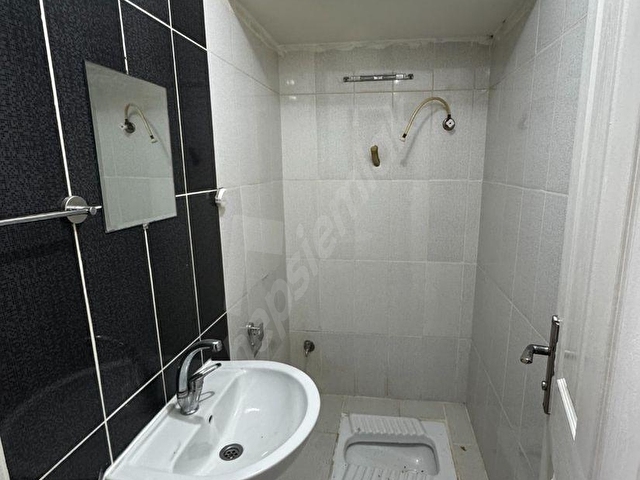 ÇIKINLAR MAHALLESİNDE KÖROĞLU SİTESİNDE 3+1 KİRALIK DAİRE - Görsel 16