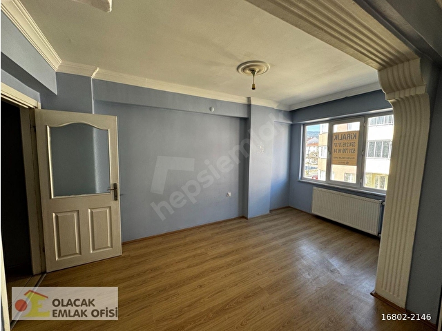 ÇIKINLAR MAHALLESİNDE KÖROĞLU SİTESİNDE 3+1 KİRALIK DAİRE - Görsel 10