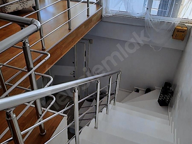 BÜYÜKÇEKMECE ALBSTROS MEVKISINDE 630 METRE ARSA İÇİNDE VİLLA. - Görsel 3