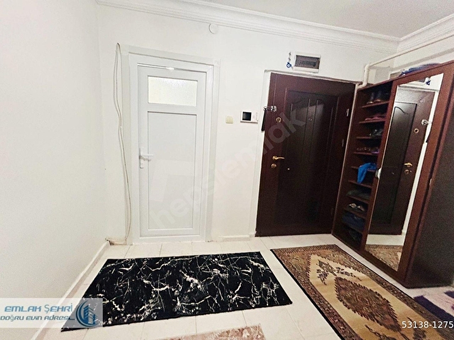 EMLAK ŞEHRİNDEN NATOYOLU CADDE ÜZERİNDE KAT KONUMUNDA 3+1 DAİRE..!