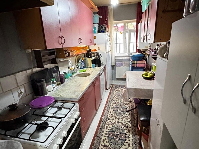 BASIN CADDESİNE 3 BİNA GÜNEY BATI KENDİNE AİT BAHÇELİ FULL YAPI - Görsel 20