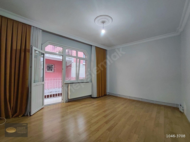 METROBÜSE 7-8 DK.YÜRÜME MESAFESİNDE UYGUN FİYATA TERTEMİZ DAİRE - Görsel 3