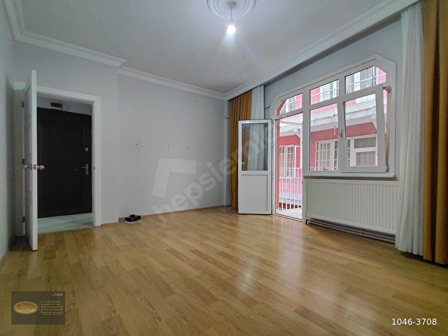 METROBÜSE 7-8 DK.YÜRÜME MESAFESİNDE UYGUN FİYATA TERTEMİZ DAİRE