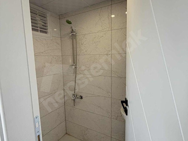 HASKÖYDE CADDEYE CEPHE EBEVEYN BANYO ÇİFT BALKON 2+1 İSKANLI - Görsel 6