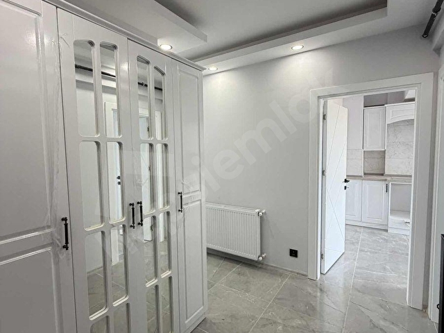 HASKÖYDE CADDEYE CEPHE EBEVEYN BANYO ÇİFT BALKON 2+1 İSKANLI - Görsel 17