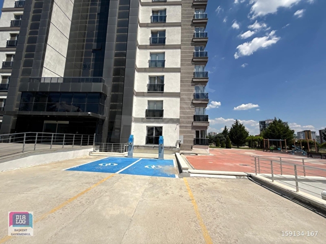 BAĞLICADA PRESTİJLİ SİTE İÇERİSİNDE GENİŞ 4+1 SATILIK DAİRE - Görsel 2