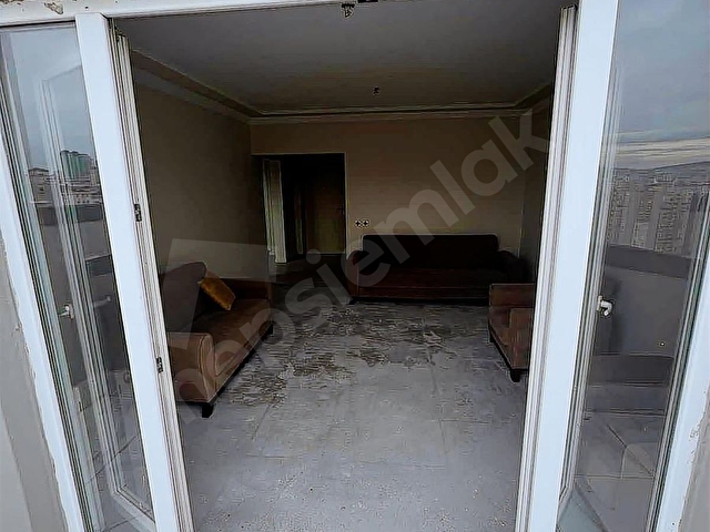 SOYAK MANOLYA İFM SATILIK 1+1 BOŞ TERASLI ÖNÜ AÇIK MANZARALI - Görsel 4