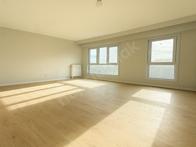 BEYLİKDÜZÜNDE SİTE İÇERİSİNDE FULL KONSEPT 3+1 SATILIK DAİRE - Görsel 10
