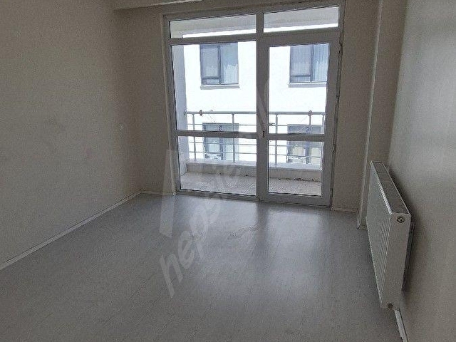 ÇAMLICA MAHALLESİNDE KAPALI PAZAR ARKASINDA KİRALIK DAİRE - Görsel 11